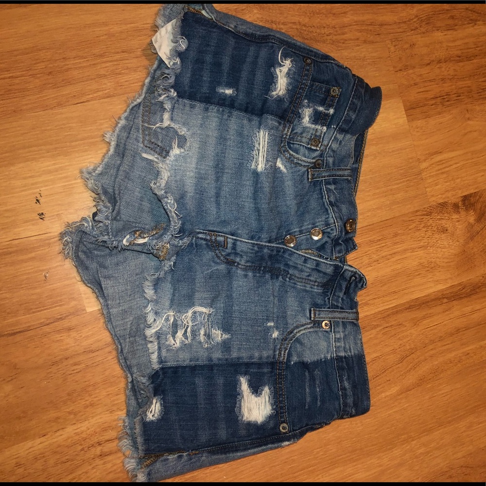 AMERICAN EAGLE COLORBLOCK JEAN SHORTS